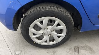 Used 2019 Hyundai Grand i10 [2017-2020] Sportz 1.2 Kappa VTVT Petrol Manual tyres RIGHT REAR TYRE RIM VIEW