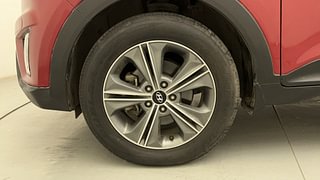 Used 2016 Hyundai Creta [2015-2018] 1.6 SX Plus Auto Petrol Petrol Automatic tyres LEFT FRONT TYRE RIM VIEW