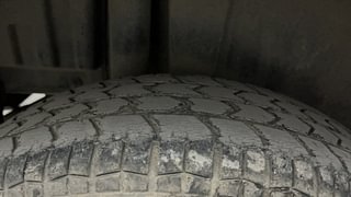 Used 2017 Maruti Suzuki Swift [2014-2017] VXI (O) Petrol Manual tyres RIGHT REAR TYRE TREAD VIEW