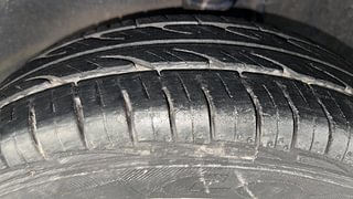 Used 2013 Maruti Suzuki Alto 800 [2012-2016] Lxi Petrol Manual tyres LEFT FRONT TYRE TREAD VIEW