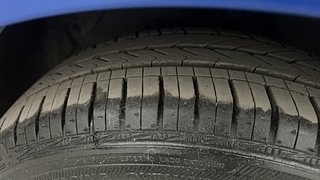 Used 2019 Hyundai Grand i10 [2017-2020] Sportz 1.2 Kappa VTVT Petrol Manual tyres LEFT FRONT TYRE TREAD VIEW