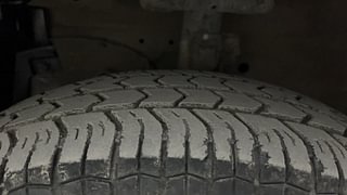 Used 2017 Maruti Suzuki Swift [2014-2017] VXI (O) Petrol Manual tyres LEFT FRONT TYRE TREAD VIEW