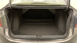 Used 2015 Honda City VX CVT Petrol Automatic interior DICKY INSIDE VIEW