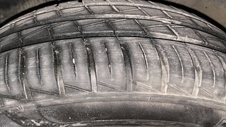 Used 2022 Renault Kwid 1.0 RXT AMT SCE Petrol Automatic tyres LEFT FRONT TYRE TREAD VIEW