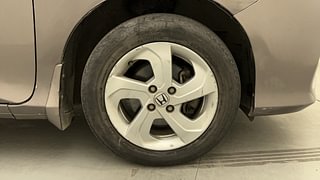 Used 2015 Honda City VX CVT Petrol Automatic tyres RIGHT FRONT TYRE RIM VIEW