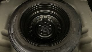 Used 2020 Maruti Suzuki Vitara Brezza [2016-2020] ZDi Plus Diesel Manual tyres SPARE TYRE VIEW