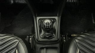 Used 2020 Maruti Suzuki Vitara Brezza [2016-2020] ZDi Plus Diesel Manual interior GEAR  KNOB VIEW
