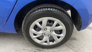 Used 2019 Hyundai Grand i10 [2017-2020] Sportz 1.2 Kappa VTVT Petrol Manual tyres LEFT REAR TYRE RIM VIEW