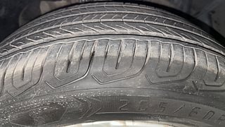 Used 2016 Ford EcoSport [2015-2017] Titanium 1.5L Ti-VCT Petrol Manual tyres RIGHT FRONT TYRE TREAD VIEW
