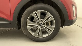 Used 2016 Hyundai Creta [2015-2018] 1.6 SX Plus Auto Petrol Petrol Automatic tyres RIGHT FRONT TYRE RIM VIEW