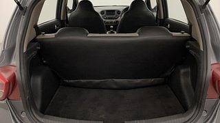 Used 2018 Hyundai Grand i10 [2017-2020] Sportz 1.2 Kappa VTVT Petrol Manual interior DICKY INSIDE VIEW