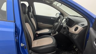 Used 2019 Hyundai Grand i10 [2017-2020] Sportz 1.2 Kappa VTVT Petrol Manual interior RIGHT SIDE FRONT DOOR CABIN VIEW