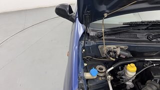 Used 2013 Maruti Suzuki Alto 800 [2012-2016] Lxi Petrol Manual engine ENGINE RIGHT SIDE HINGE & APRON VIEW