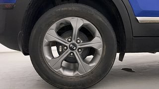 Used 2020 Kia Seltos HTK Plus G Petrol Manual tyres RIGHT REAR TYRE RIM VIEW