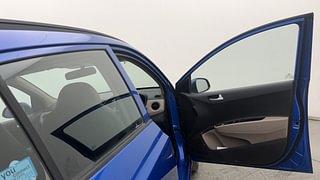 Used 2019 Hyundai Grand i10 [2017-2020] Sportz 1.2 Kappa VTVT Petrol Manual interior RIGHT FRONT DOOR OPEN VIEW