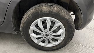 Used 2017 Maruti Suzuki Swift [2014-2017] VXI (O) Petrol Manual tyres LEFT REAR TYRE RIM VIEW