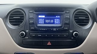 Used 2016 Hyundai Grand i10 [2013-2017] Asta 1.2 Kappa VTVT Petrol Manual top_features Integrated (in-dash) music system