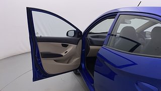 Used 2015 Hyundai Eon [2011-2018] Magna + 1.0 Petrol Manual interior LEFT FRONT DOOR OPEN VIEW