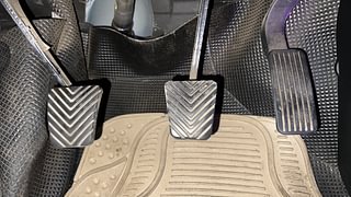Used 2020 Kia Seltos HTK Plus G Petrol Manual interior PEDALS VIEW