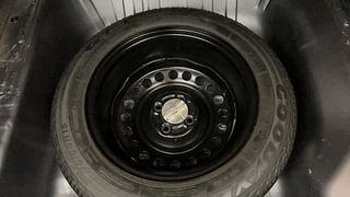 Used 2015 Honda City VX CVT Petrol Automatic tyres SPARE TYRE VIEW