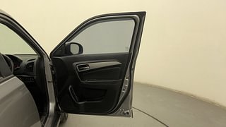 Used 2020 Maruti Suzuki Vitara Brezza [2016-2020] ZDi Plus Diesel Manual interior RIGHT FRONT DOOR OPEN VIEW