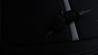 Used 2022 Renault Kwid 1.0 RXT AMT SCE Petrol Automatic extra CAR KEY VIEW