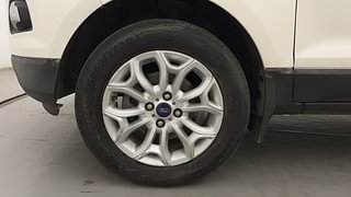 Used 2016 Ford EcoSport [2015-2017] Titanium 1.5L Ti-VCT Petrol Manual tyres LEFT FRONT TYRE RIM VIEW