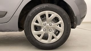 Used 2018 Hyundai Grand i10 [2017-2020] Sportz 1.2 Kappa VTVT Petrol Manual tyres LEFT REAR TYRE RIM VIEW