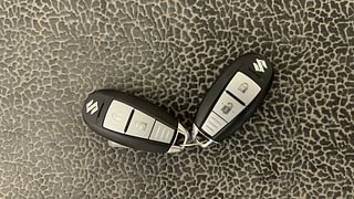 Used 2020 Maruti Suzuki Vitara Brezza [2016-2020] ZDi Plus Diesel Manual extra CAR KEY VIEW