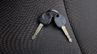 Used 2015 Hyundai Eon [2011-2018] Magna + 1.0 Petrol Manual extra CAR KEY VIEW