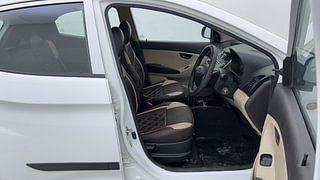 Used 2017 Hyundai Eon [2011-2018] Magna + Petrol Manual interior RIGHT SIDE FRONT DOOR CABIN VIEW