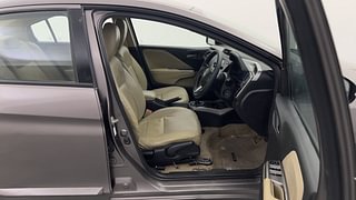 Used 2016 Honda City [2014-2017] V Petrol Manual interior RIGHT SIDE FRONT DOOR CABIN VIEW