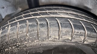 Used 2015 Honda Amaze [2013-2016] 1.2 VX AT i-VTEC Petrol Automatic tyres RIGHT REAR TYRE TREAD VIEW
