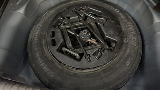 Used 2010 Hyundai i10 Magna 1.2 Petrol Manual tyres SPARE TYRE VIEW