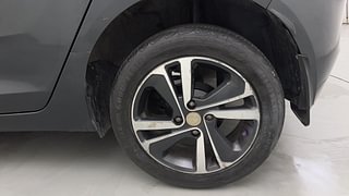 Used 2021 Tata Altroz XZ Plus 1.2 Petrol Manual tyres LEFT REAR TYRE RIM VIEW