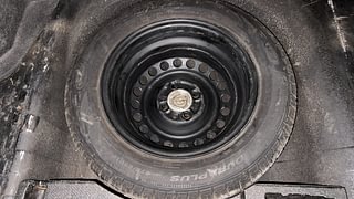 Used 2015 Honda Amaze [2013-2016] 1.2 VX AT i-VTEC Petrol Automatic tyres SPARE TYRE VIEW