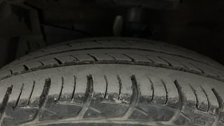 Used 2013 Maruti Suzuki Swift [2011-2017] ZXi Petrol Manual tyres LEFT FRONT TYRE TREAD VIEW