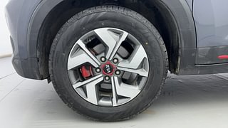 Used 2021 Kia Sonet GTX Plus 1.0 iMT Petrol Manual tyres LEFT FRONT TYRE RIM VIEW