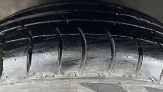 Used 2017 Hyundai Eon [2011-2018] Magna + Petrol Manual tyres LEFT FRONT TYRE TREAD VIEW