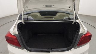 Used 2015 Honda Amaze [2013-2016] 1.2 VX AT i-VTEC Petrol Automatic interior DICKY INSIDE VIEW