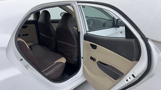 Used 2017 Hyundai Eon [2011-2018] Magna + Petrol Manual interior RIGHT SIDE REAR DOOR CABIN VIEW
