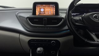 Used 2021 Tata Altroz XZ Plus 1.2 Petrol Manual interior MUSIC SYSTEM & AC CONTROL VIEW