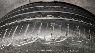 Used 2021 Tata Altroz XZ Plus 1.2 Petrol Manual tyres RIGHT REAR TYRE TREAD VIEW