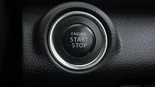 Used 2021 Maruti Suzuki XL6 [2019-2022] Alpha MT Petrol Petrol Manual top_features Keyless start