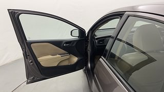 Used 2016 Honda City [2014-2017] V Petrol Manual interior LEFT FRONT DOOR OPEN VIEW