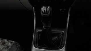 Used 2021 Tata Altroz XZ Plus 1.2 Petrol Manual interior GEAR  KNOB VIEW