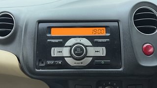 Used 2015 Honda Amaze [2013-2016] 1.2 VX AT i-VTEC Petrol Automatic top_features Integrated (in-dash) music system