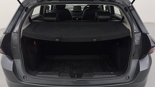 Used 2021 Tata Altroz XZ Plus 1.2 Petrol Manual interior DICKY INSIDE VIEW