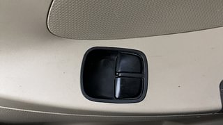 Used 2017 Hyundai Eon [2011-2018] Magna + Petrol Manual top_features Power windows