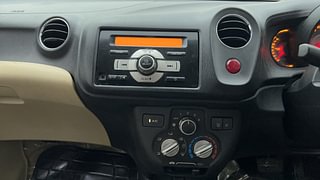 Used 2015 Honda Amaze [2013-2016] 1.2 VX AT i-VTEC Petrol Automatic interior MUSIC SYSTEM & AC CONTROL VIEW